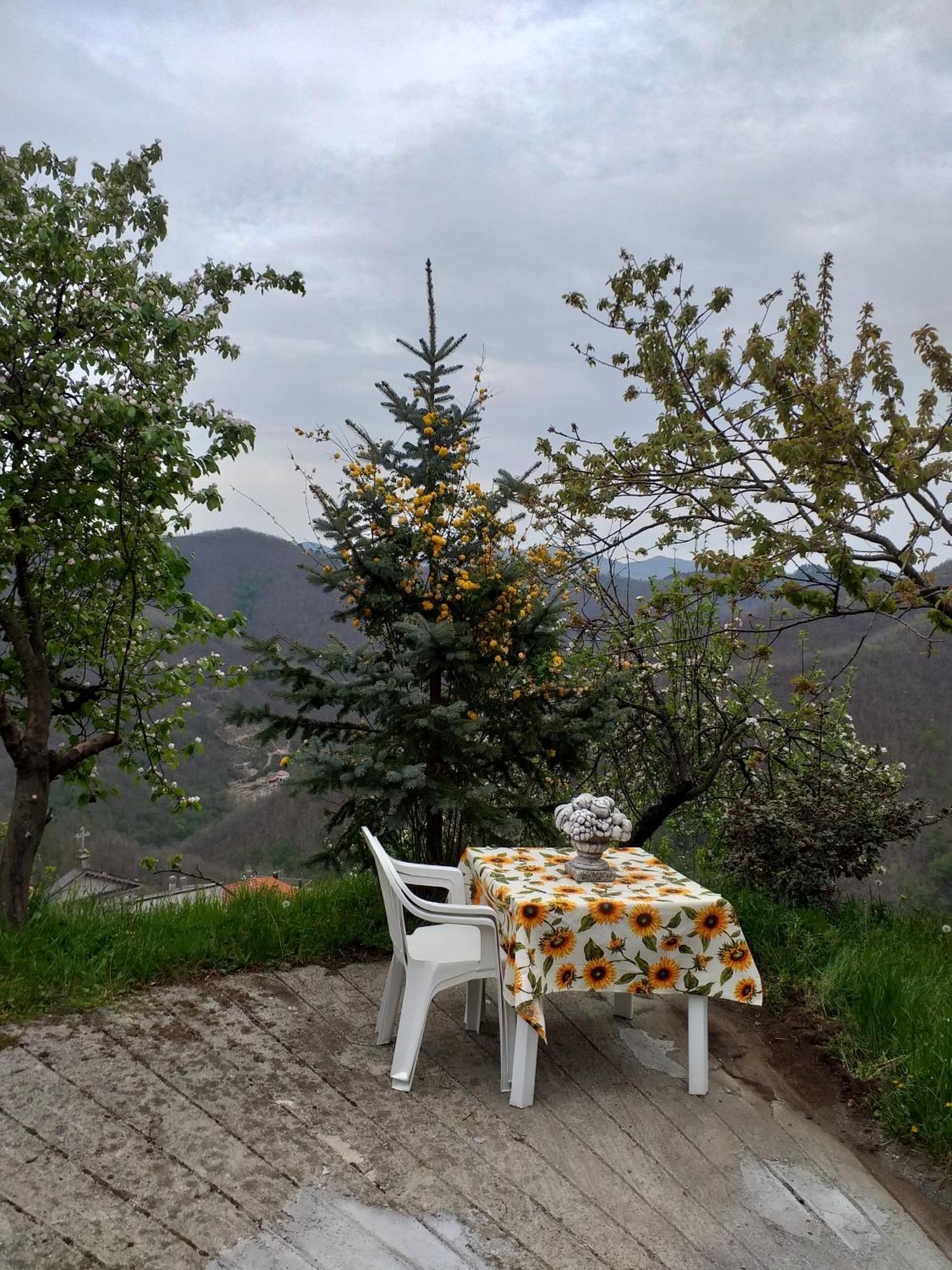 Affittacamere Le Meridiane Maissana Buitenkant foto